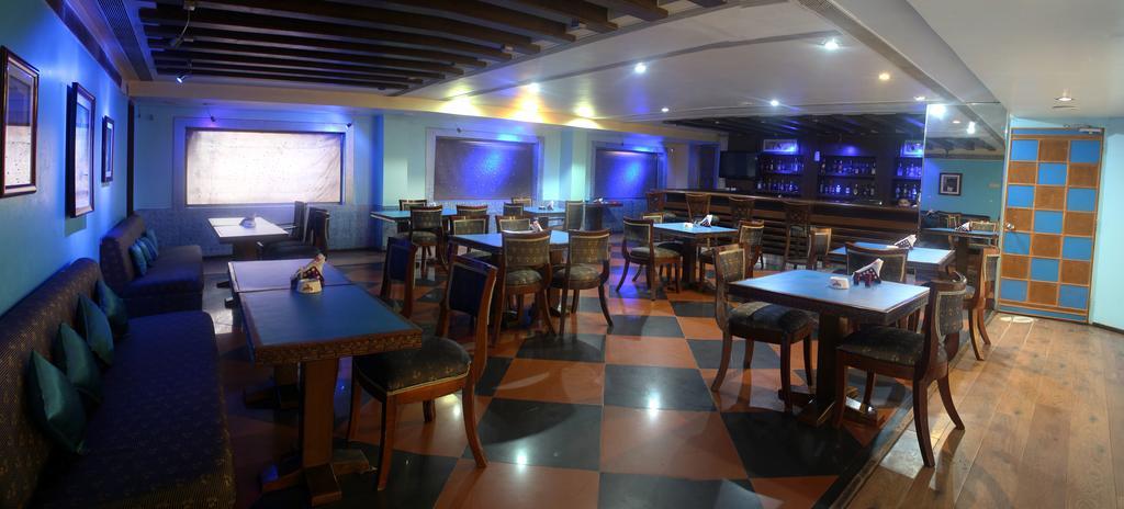 Hotel Grand International Rāipur Zewnętrze zdjęcie