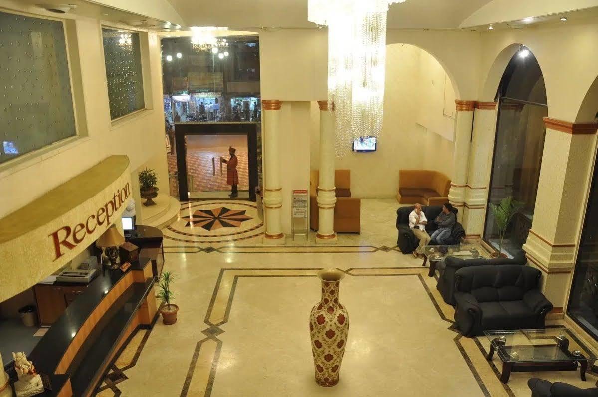Hotel Grand International Rāipur Zewnętrze zdjęcie