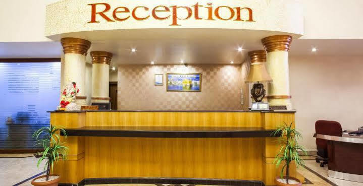Hotel Grand International Rāipur Zewnętrze zdjęcie