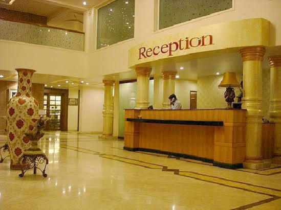 Hotel Grand International Rāipur Zewnętrze zdjęcie
